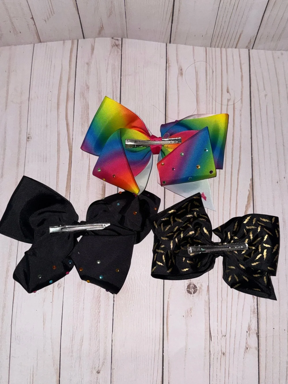 Jojo bows